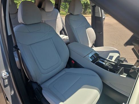 New 2026 Hyundai Tucson SE FWD image 9