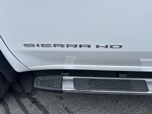 New 2026 GMC Sierra 2500 SLT w/ SLT Premium Package AWD/4WD image 3