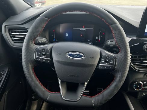 Used 2023 Ford Escape ST-Line image 16