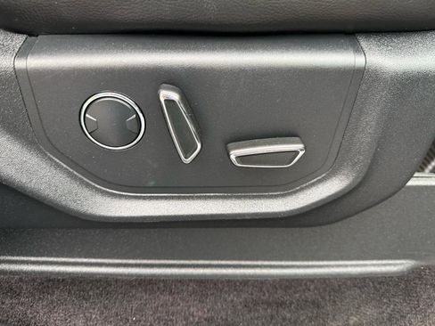 Used 2015 Ford F150 Lariat w/ Equipment Group 502A Luxury image 16