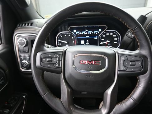 Used 2022 GMC Sierra 1500 AT4 w/ AT4 Premium Package image 8