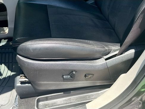 Used 2020 Dodge Grand Caravan SXT FWD image 21