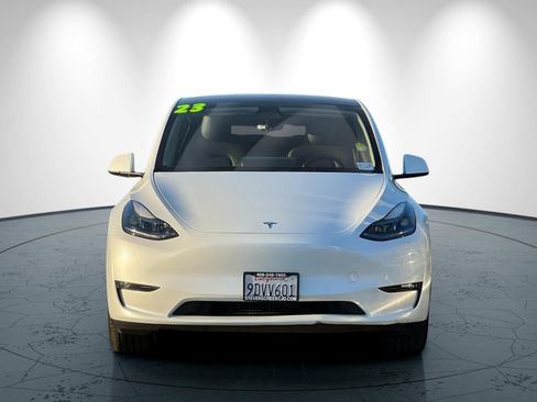 Used 2023 Tesla Model Y Long Range image 9