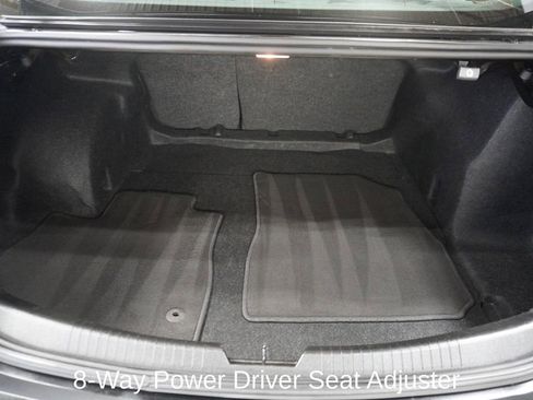 Used 2024 Chevrolet Malibu LT w/ Midnight Edition image 5