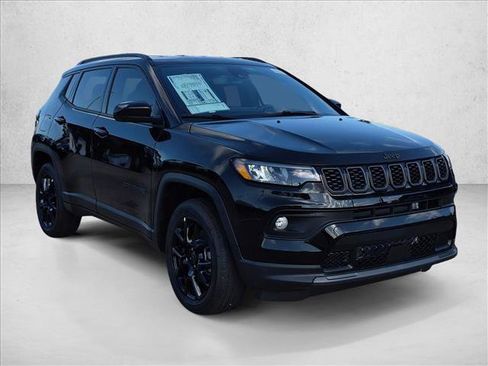 New 2026 Jeep Compass Latitude AWD/4WD image 18