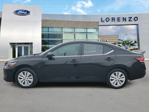 Used 2024 Nissan Sentra S image 8