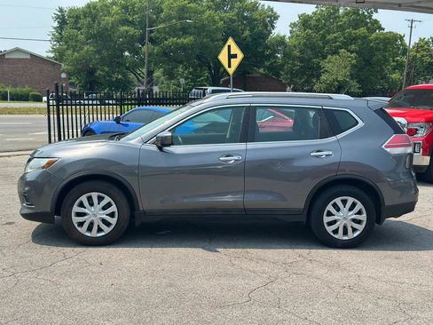 Used 2016 Nissan Rogue S FWD image 4