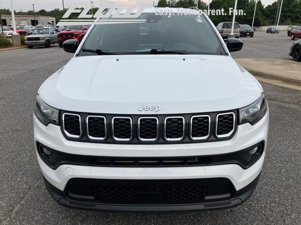 Used 2025 Jeep Compass Latitude AWD/4WD image 20