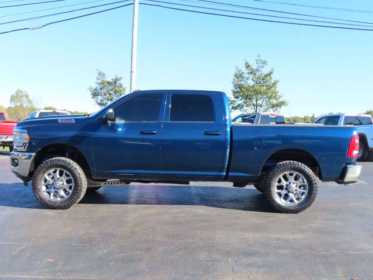 Used 2020 RAM 2500 Big Horn w/ Level 2 Equipment Group AWD/4WD image 3