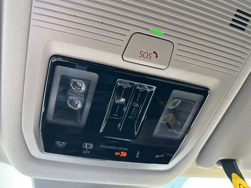 New 2026 Volkswagen Atlas SE FWD image 40