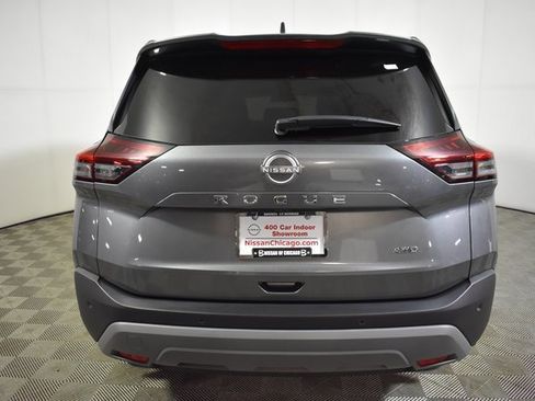 Used 2023 Nissan Rogue S image 5