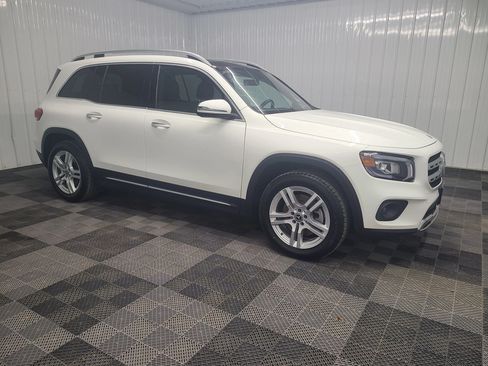 Used 2021 Mercedes-Benz GLB 250 4MATIC image 1
