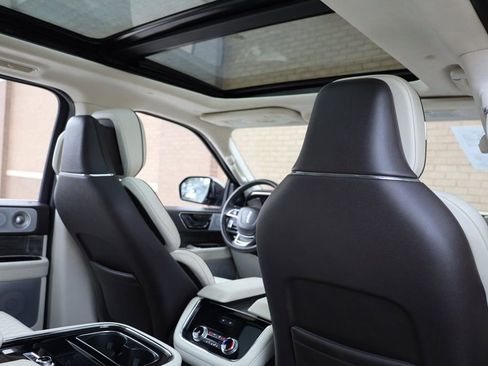 Used 2020 Lincoln Navigator Black Label image 24