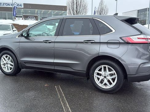 Used 2024 Ford Edge SEL image 11