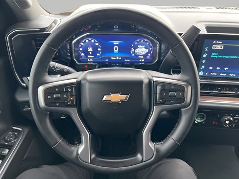 Used 2024 Chevrolet Silverado 1500 LT image 43