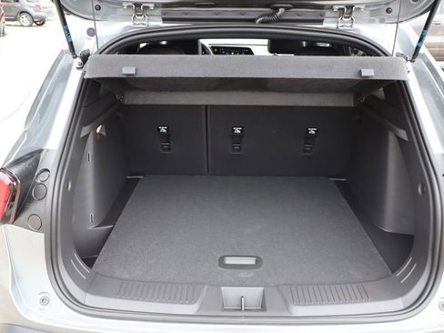 New 2026 Chevrolet Trax RS w/ Driver Confidence Package FWD image 31