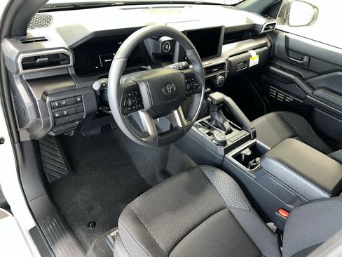 New 2026 Toyota 4Runner SR5 AWD/4WD image 11