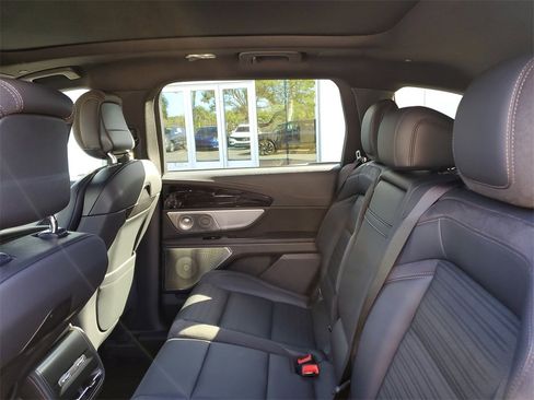 Certified 2024 Lincoln Nautilus Reserve w/ Equipment Group 203A image 10