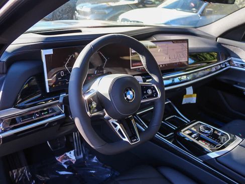 New 2026 BMW 740i image 17
