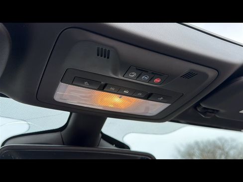 Used 2019 Buick Cascada Premium FWD image 17