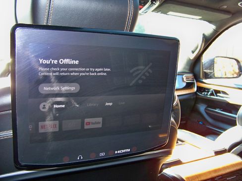 Used 2022 Jeep Grand Wagoneer Series III w/ Rear Seat Video Group 1 image 17