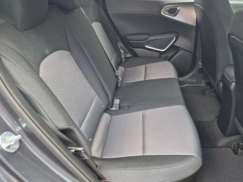 Used 2022 Kia Soul LX FWD image 24