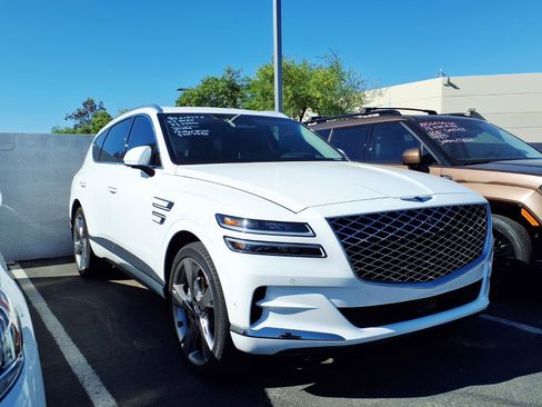 Used 2023 Genesis GV80 3.5T w/ Prestige Package image 2