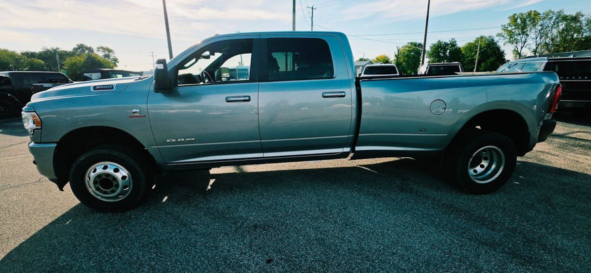 Used 2023 RAM 3500 Big Horn w/ Level 1 Equipment Group AWD/4WD image 8