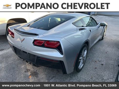 Used 2016 Chevrolet Corvette Stingray Coupe image 3