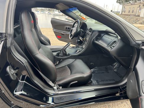 Used 2003 Chevrolet Corvette Z06 w/ Memory Package, 3 Drivers image 36