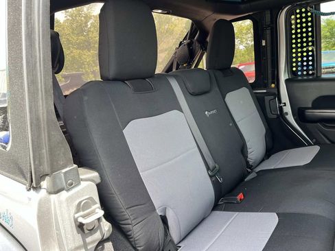 Used 2020 Jeep Wrangler Unlimited Sport AWD/4WD image 21