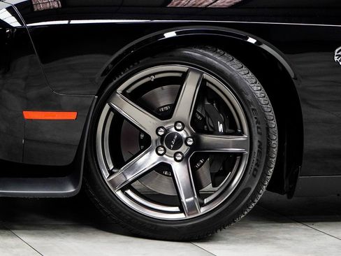 Used 2023 Dodge Challenger SRT Hellcat w/ Driver Convenience Group image 3