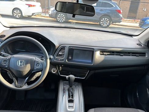 Used 2020 Honda HR-V EX image 25