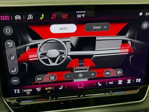 New 2026 Volkswagen Tiguan SE image 17