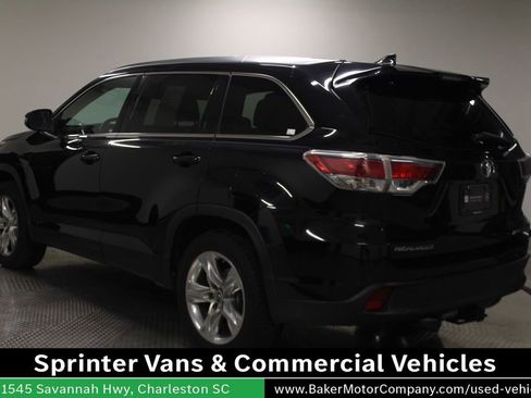 Used 2016 Toyota Highlander Limited FWD image 3