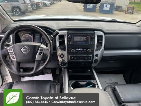 Used 2018 Nissan Titan PRO-4X w/ Pro-4x Convenience Package AWD/4WD image 20