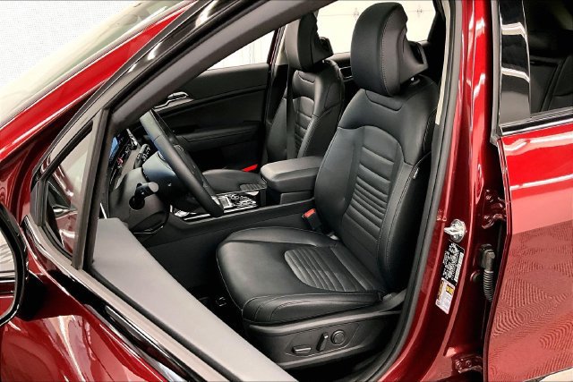 Used 2025 Kia Sportage SX FWD image 24