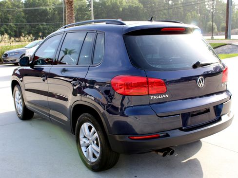 Used 2016 Volkswagen Tiguan S image 10