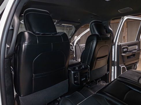 Used 2024 RAM 3500 Laramie w/ Night Edition image 21