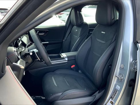 Used 2024 Mercedes-Benz C 43 AMG AMG C 43 image 9