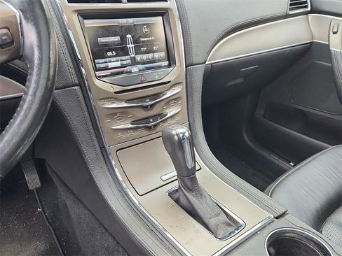 Used 2013 Lincoln MKX AWD image 18