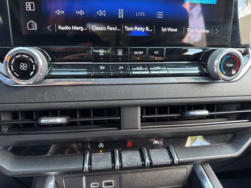 Used 2025 Chevrolet Colorado W/T w/ WT Custom Package image 34