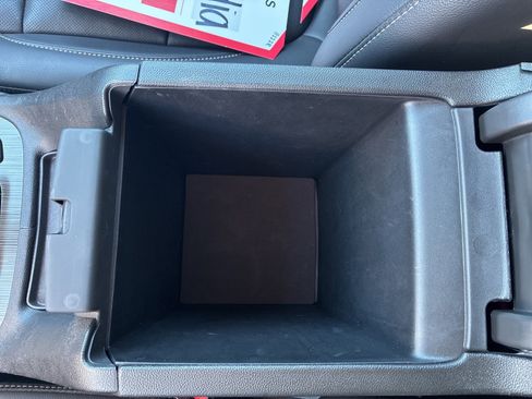 Used 2023 GMC Acadia SLT w/ LPO, Floor Liner Package image 27