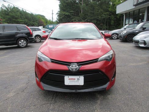 Used 2017 Toyota Corolla LE FWD image 2