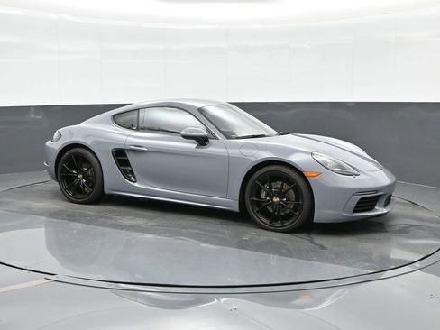 Certified 2024 Porsche 718 Cayman image 7