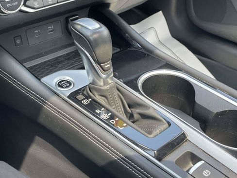 Used 2024 Nissan Altima 2.5 SL FWD image 31