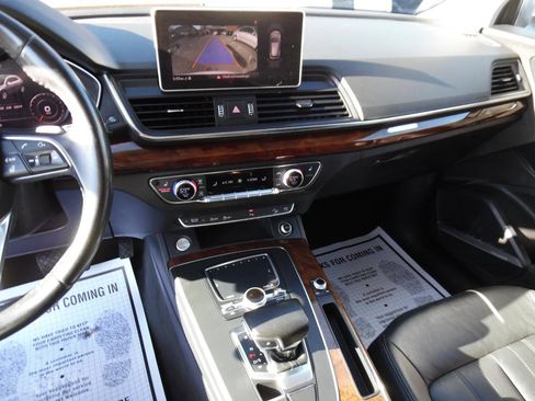 Used 2018 Audi Q5 2.0T Premium Plus w/ Premium Plus Package image 17