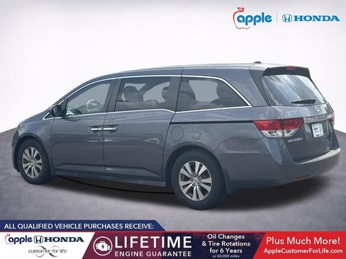 Used 2016 Honda Odyssey SE image 4