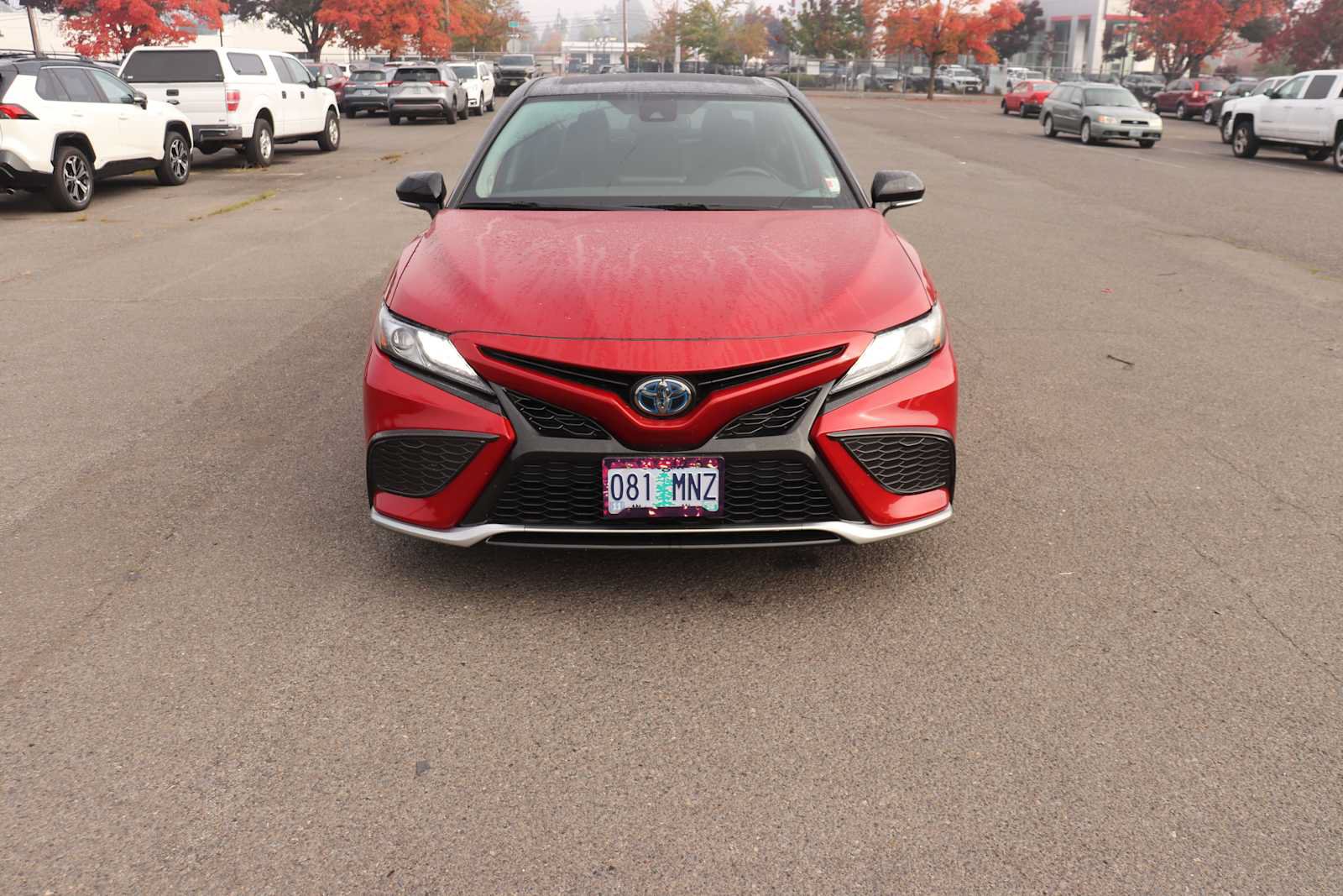 Used 2021 Toyota Camry XSE w/ Navigation Upgrade Package FWD image 2