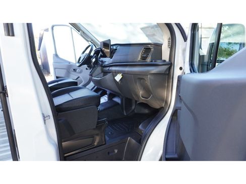 New 2026 Ford Transit 250 148 Medium Roof RWD image 14